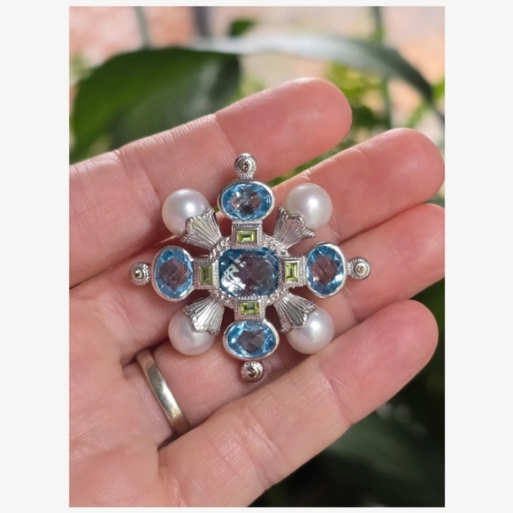 Judith Ripka Pendant/Brooch - Picture 7 of 7